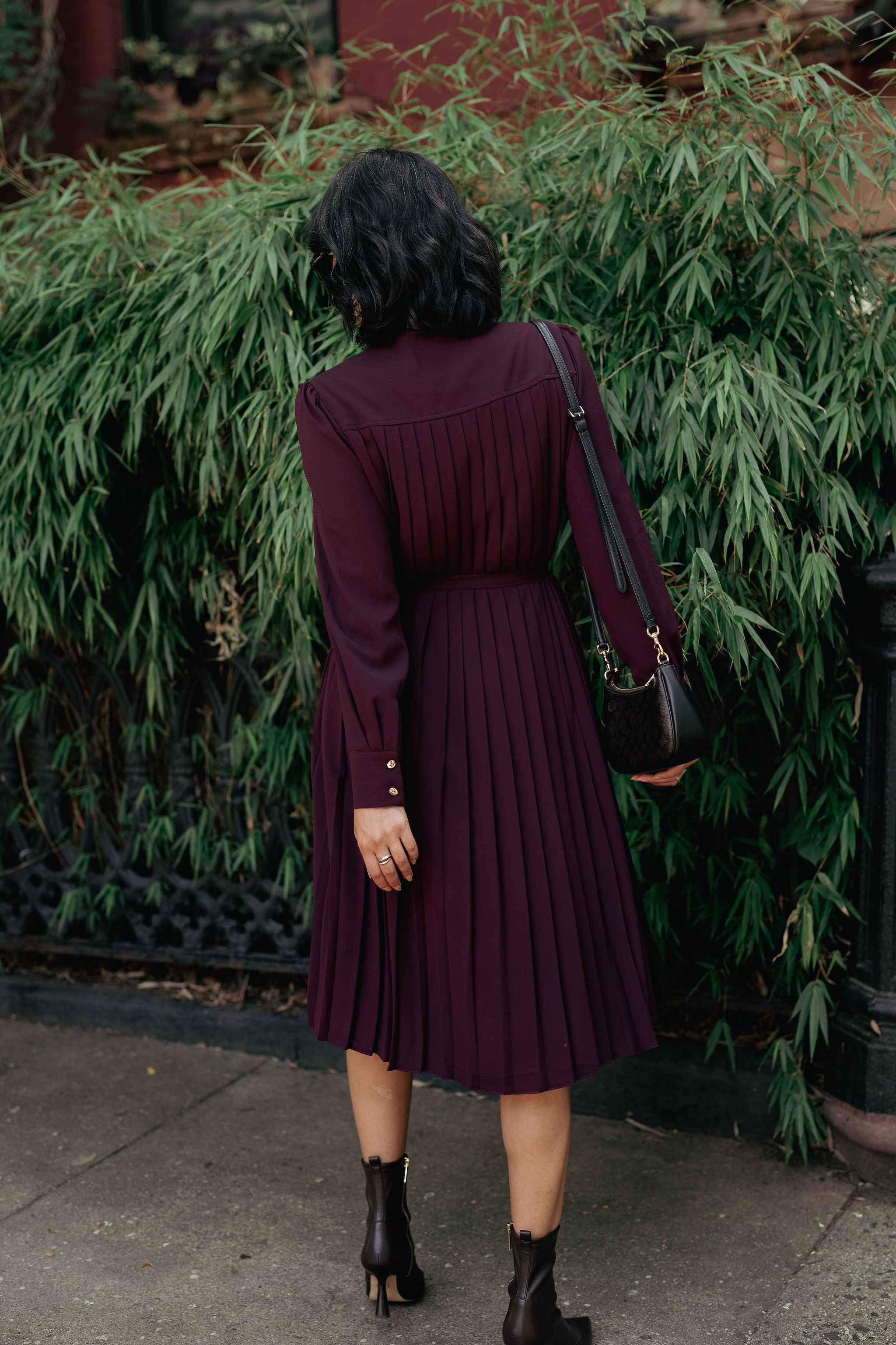 Pleated button-down dress - Black