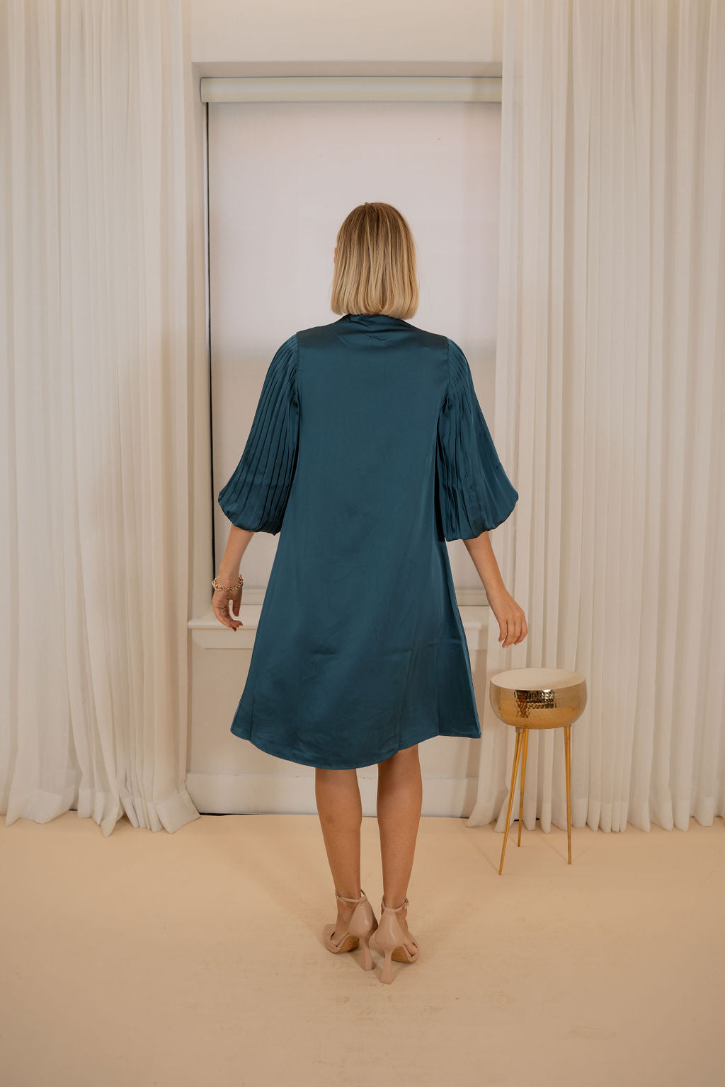 A-line satin dress pleated sleeves