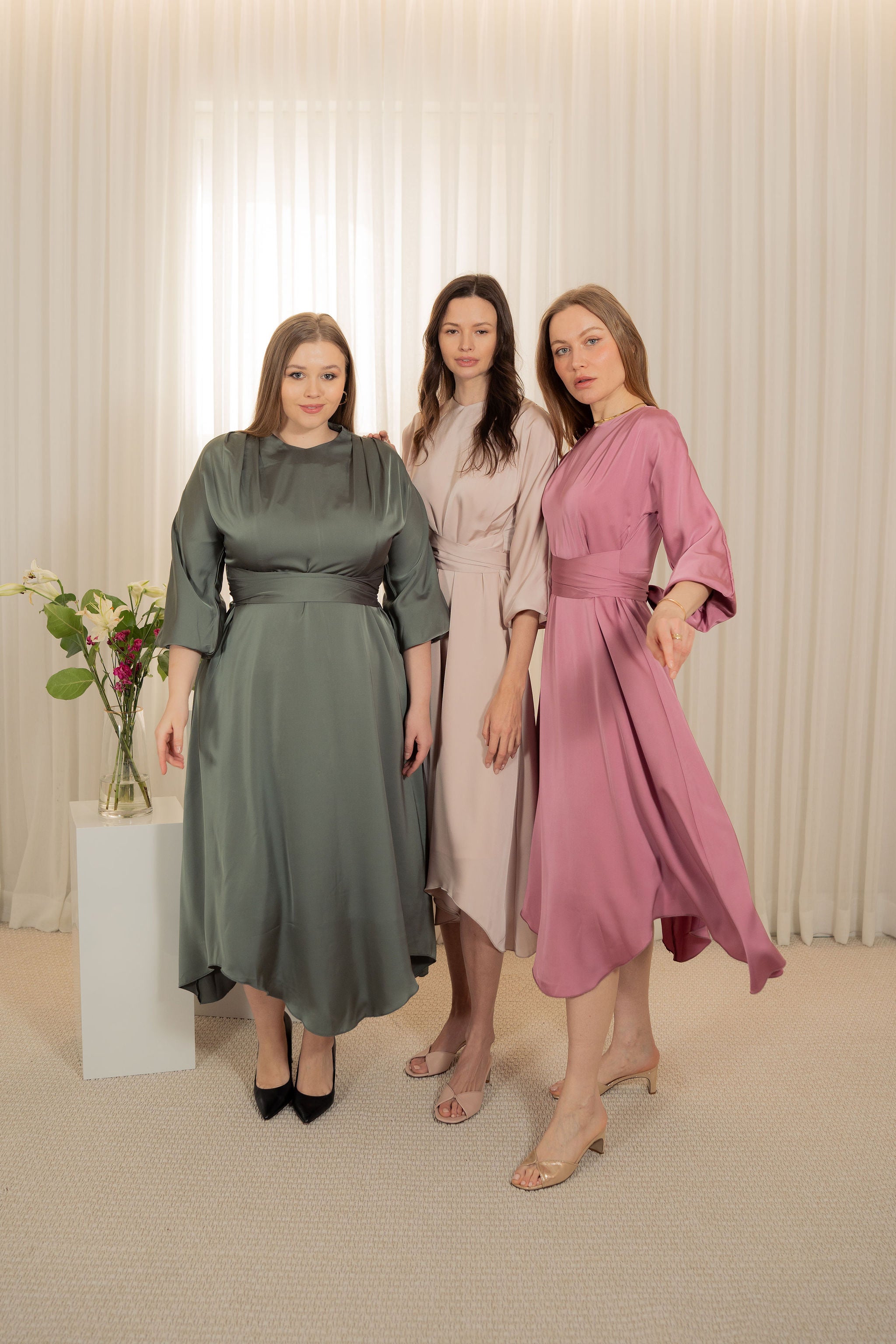 Satin asymmetrical hemline dress - Green