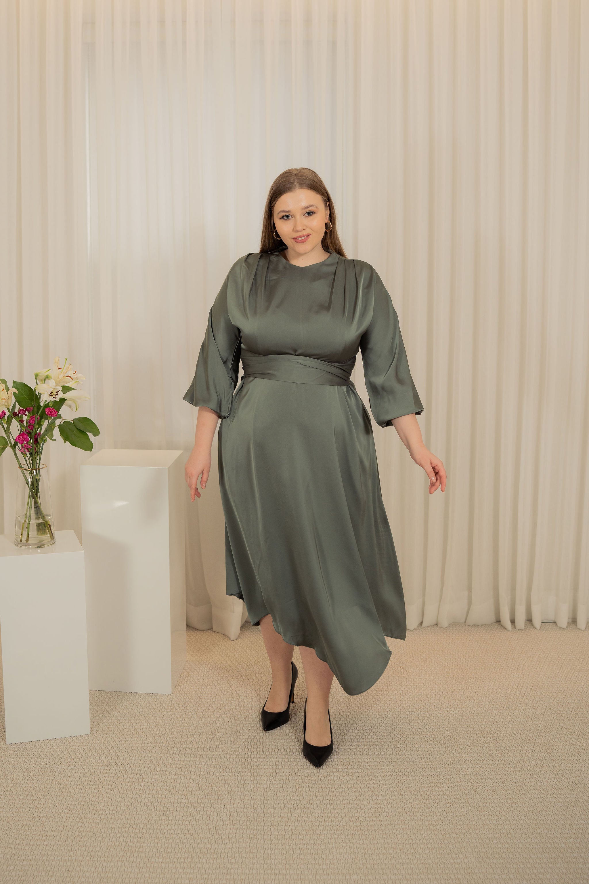 Satin asymmetrical hemline dress - Green