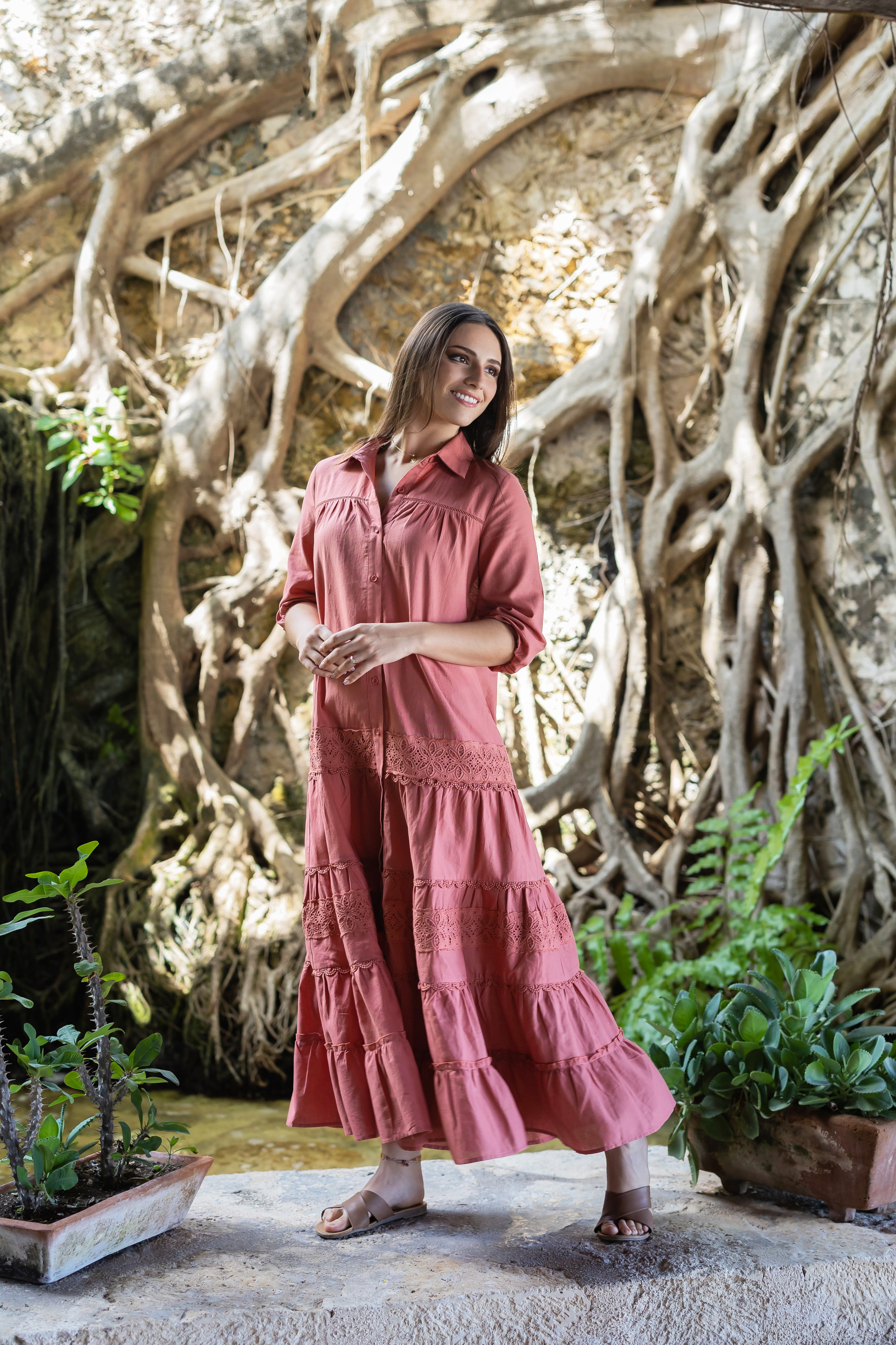 Run big- size down! Maxi lace dress