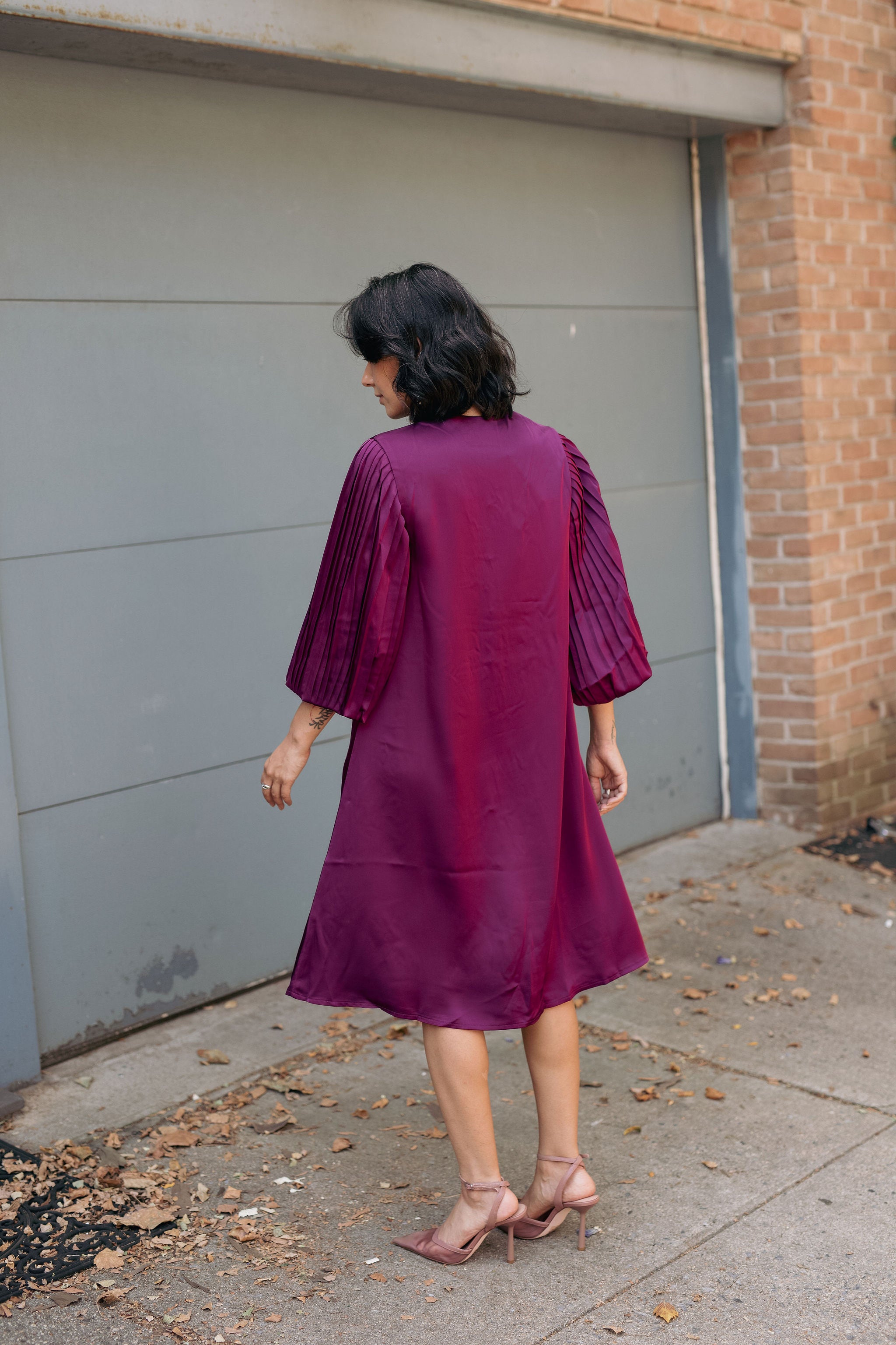 A-line satin dress pleated sleeves - Purple